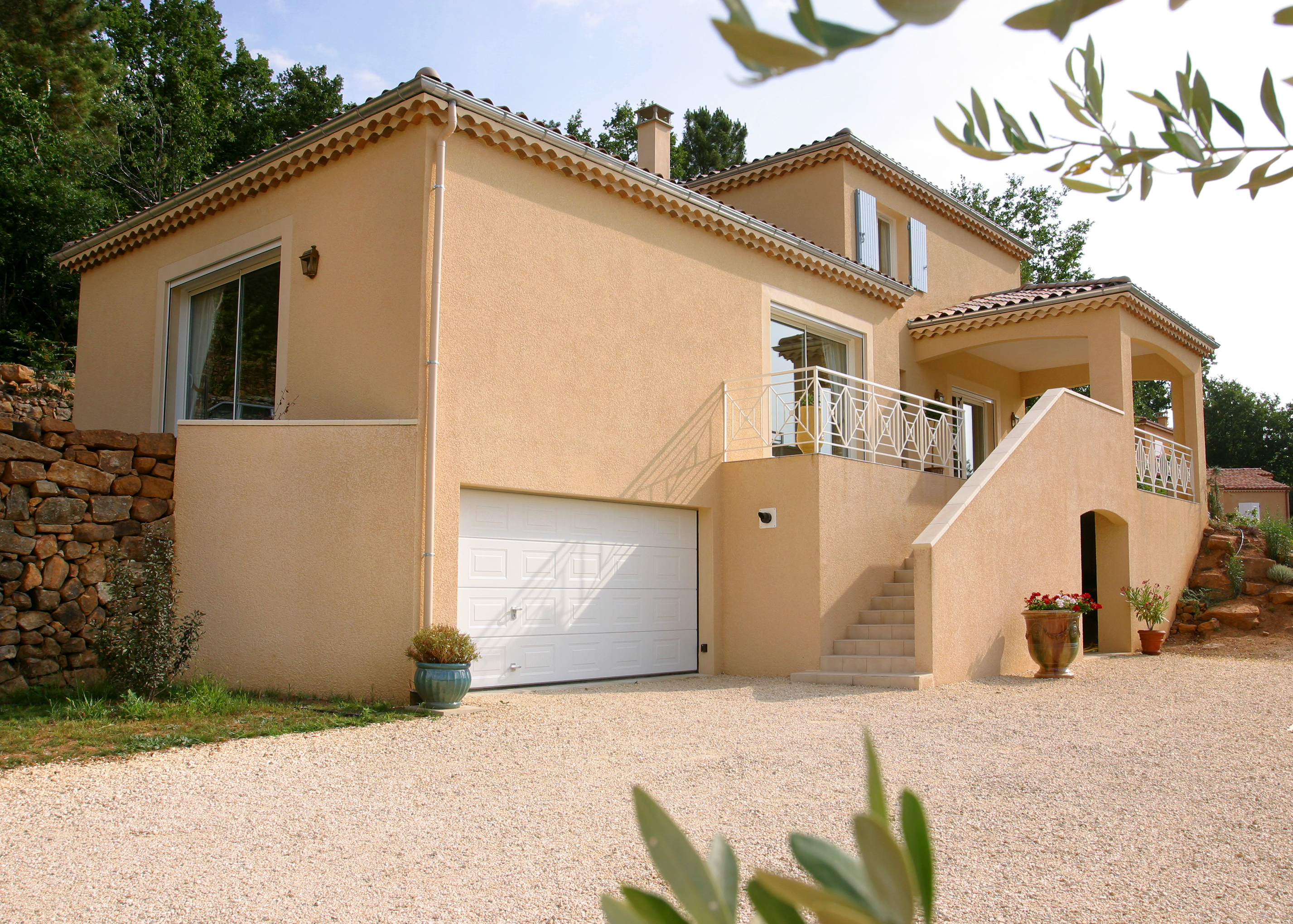 Maison Neuve Traditionnelle