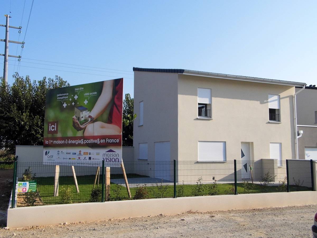 Construction d'une maison bioclimatique à énergie positive, à Bourg-lès-Valence