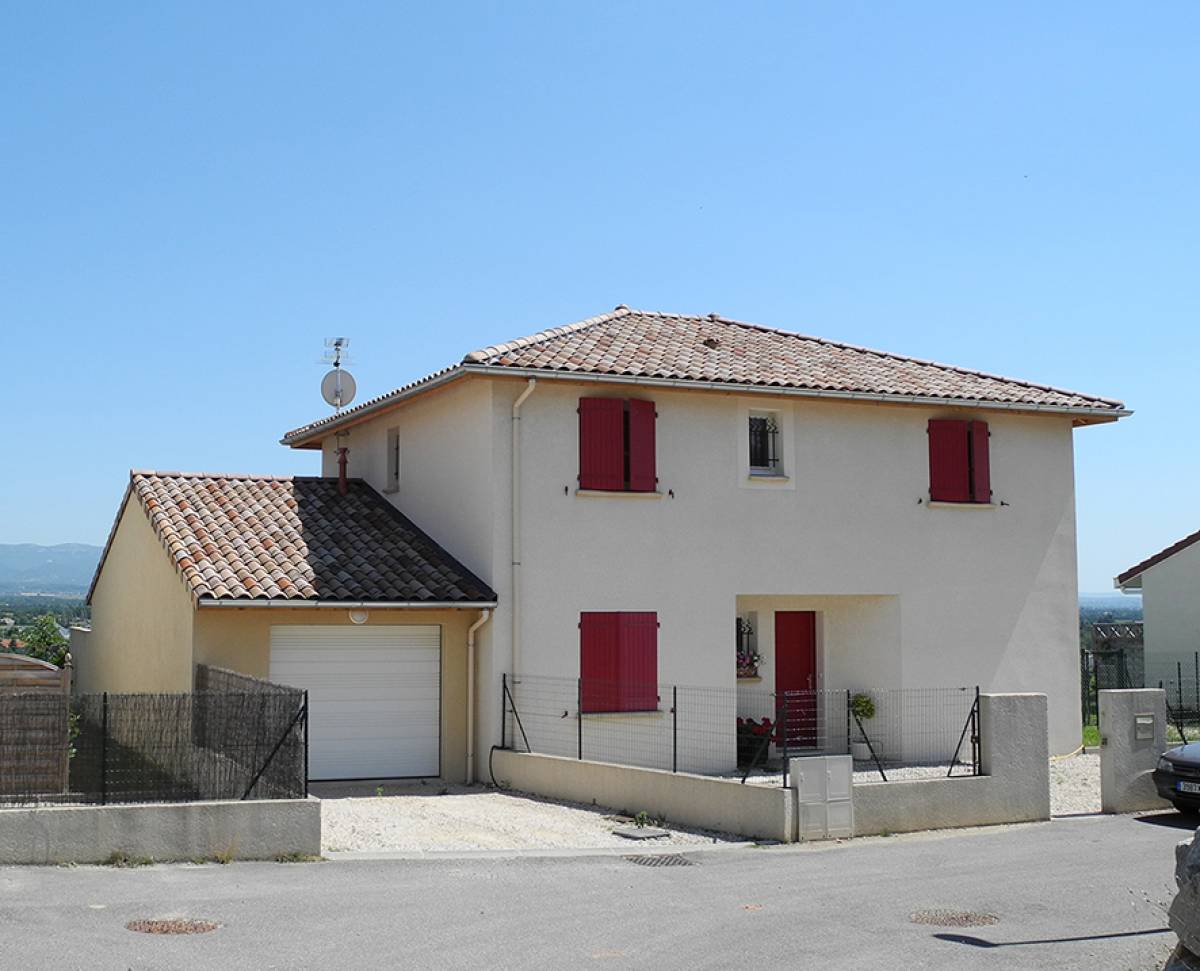 Construction d'une petite maison à étage de qualité, à Saint-Marcel-lès-Valence